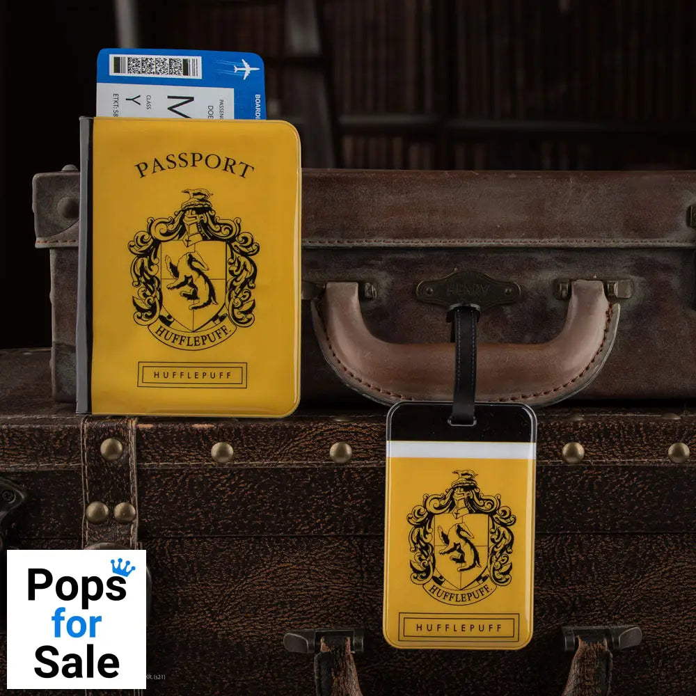 Harry Potter Passport Case & Luggage Tag Set Hufflepuff