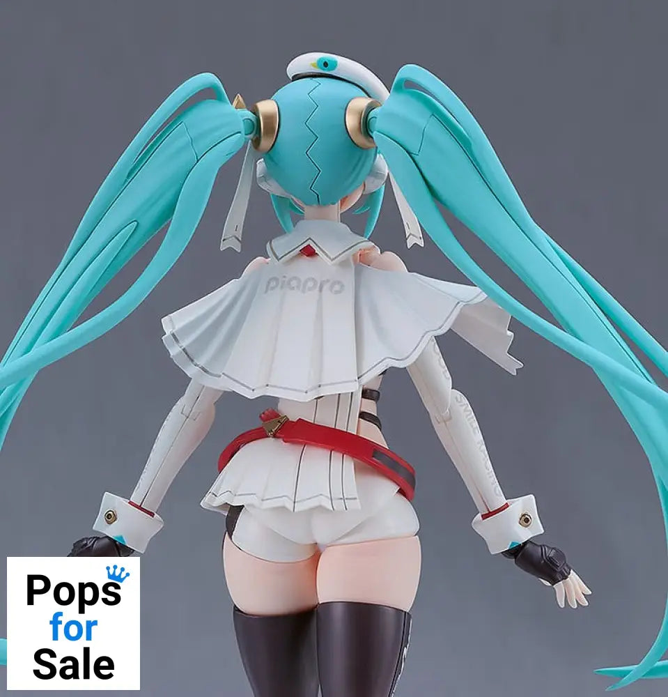 Hatsune Miku GT Project Plamatea Plastic Model Kit Racing Miku: 2023 Ver. 15 cm