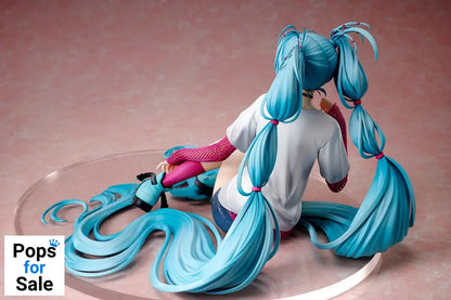 Hatsune Miku Statue 1/4 Yoneyama Mai The Latest Street Style "Cute" 17 cm