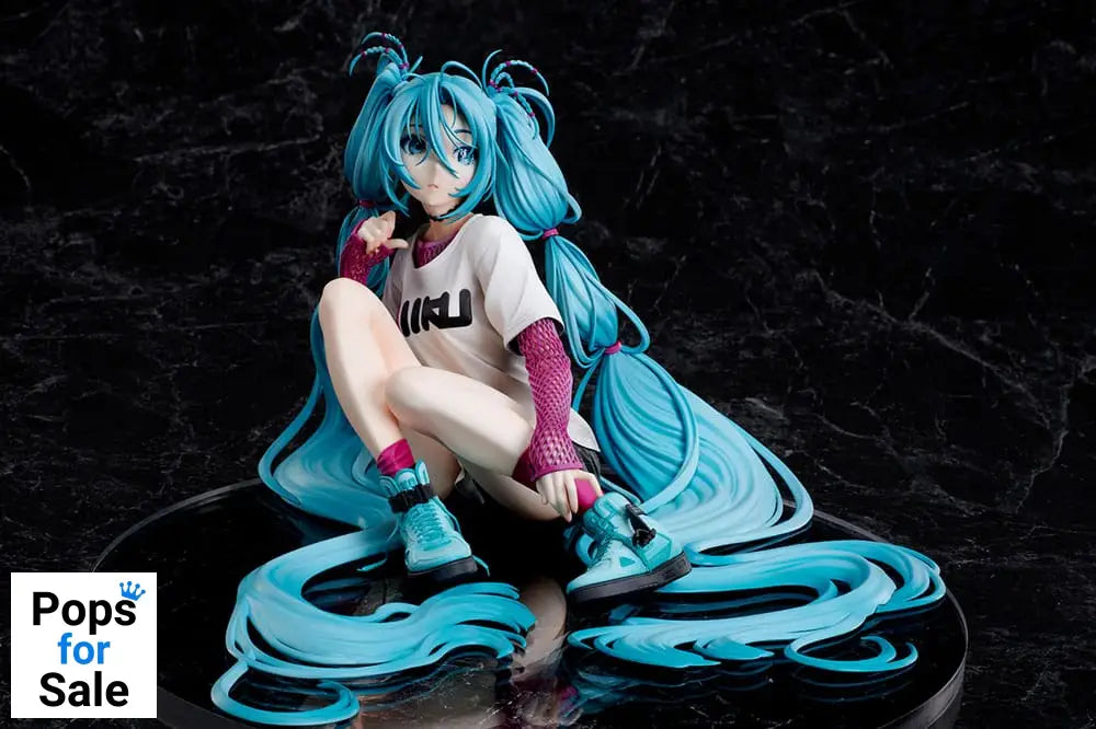 Hatsune Miku Statue 1/4 Yoneyama Mai The Latest Street Style "Cute" Limited Edition 17 cm