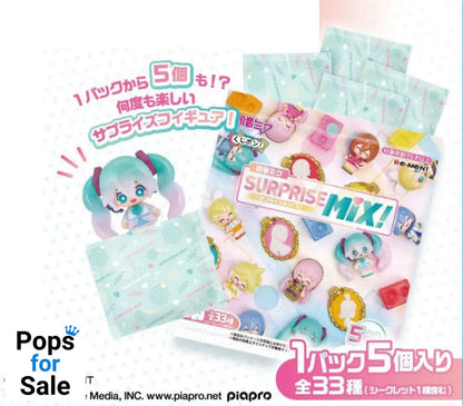 Hatsune Miku Surprise Mix Display (8)