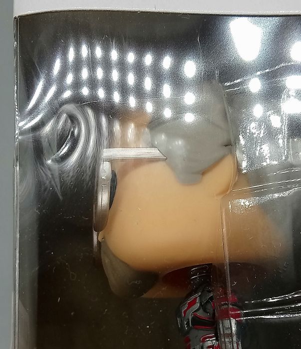 346 Hank Pym Unmasked - Marvel Ant-Man And The Wasp Funko POP - Box Damaged
