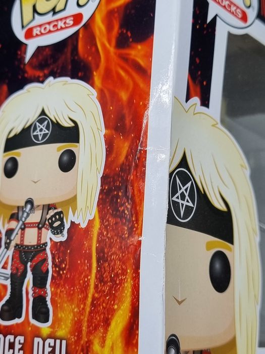 71 Vince Neil - Motley Crue - Funko POP - Box Damaged