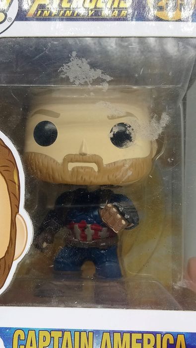 #299 Captain America (Action Pose) Marvel Avenger Box Damaged Funko POP