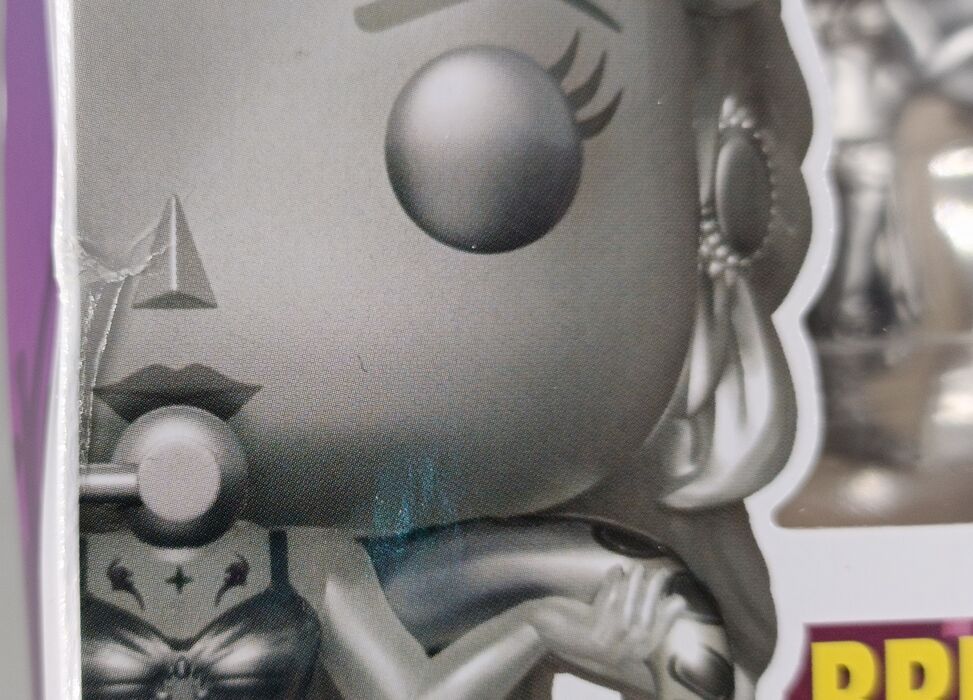 #98 Britney Spears (Slave 4 U- Platinum) Metallic 5 - Box Damaged Funko POP