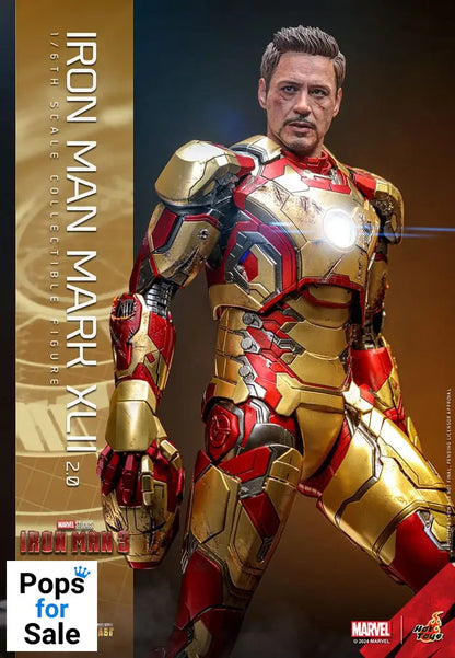 Iron Man 3 Movie Masterpiece Diecast Action Figure 1/6 Iron Man Mark XLII (2.0) 32 cm