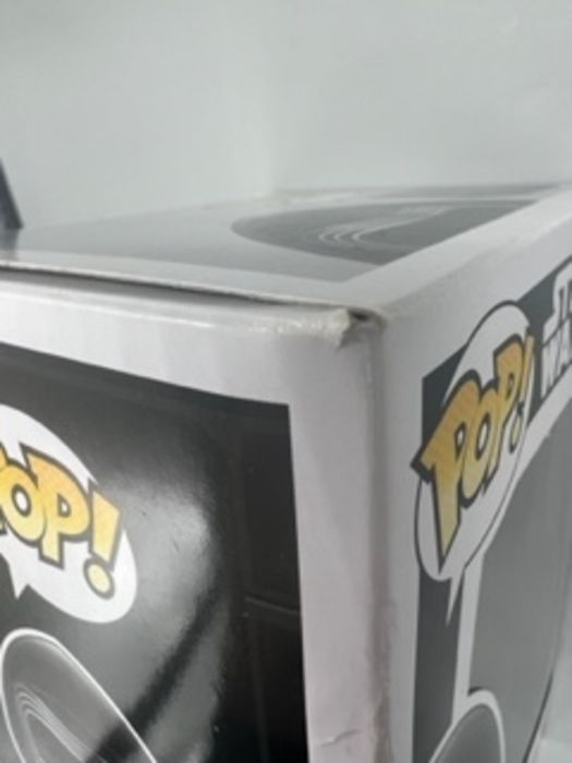 #60 Kylo Ren - Star Wars - The Force Awakens - Box Damaged Funko POP