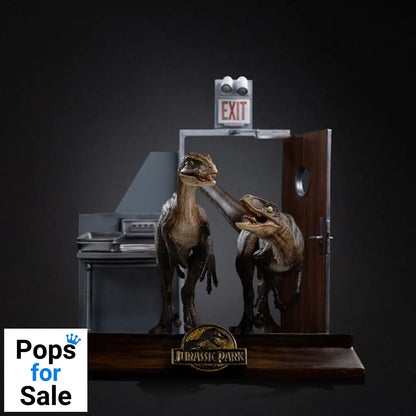 Jurassic Park Art Scale Statue 1/10 Raptors at the Kitchen's Door 28 cm
