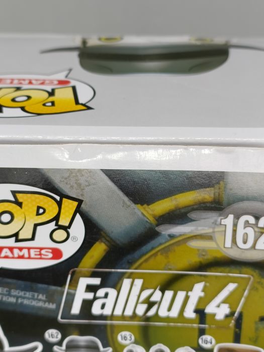 162 Nick Valentine - Fallout 4 - Funko POP - Box Damaged