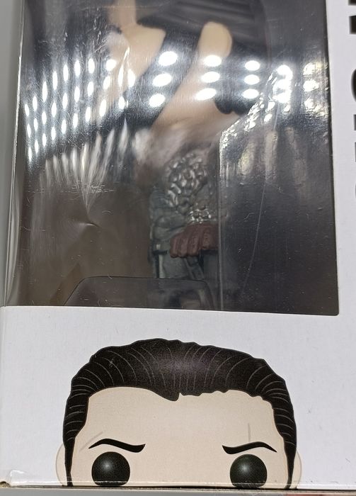61 Jon Snow (Beyond the Wall) - Game of Thrones Funko POP - Box Damaged
