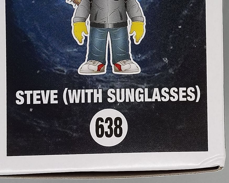 638 Steve (with Sunglasses) - Stranger Things - Damaged Box Funko POP