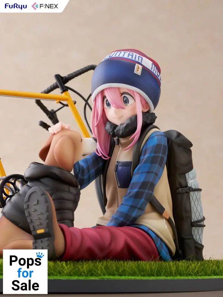 Laid Back Camp F:NEX PVC Statue 1/7 Nadeshiko Kagamihara 13 cm Statues