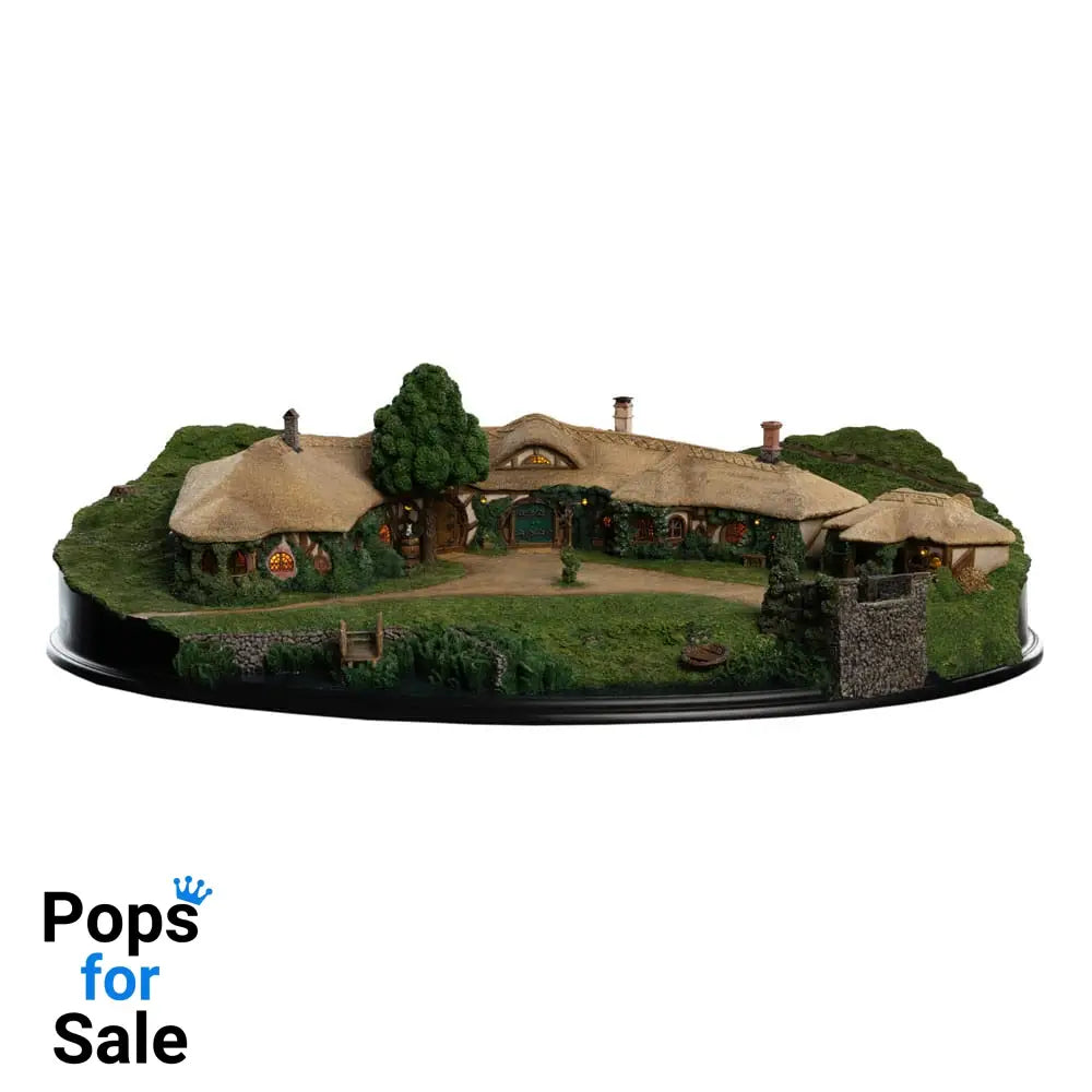 Lord of the Rings Statue The Green Dragon Inn Statues