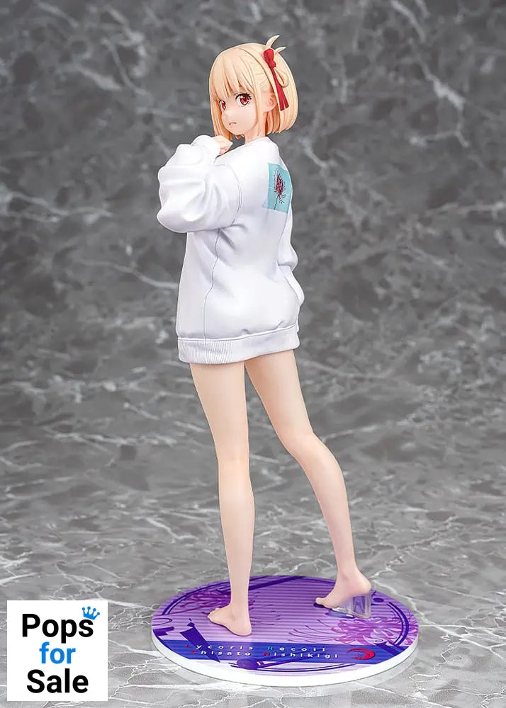 Lycoris Recoil PVC Statue 1/7 Chisato Nishikigi: Oversized Sweatshirt Ver. 25 cm