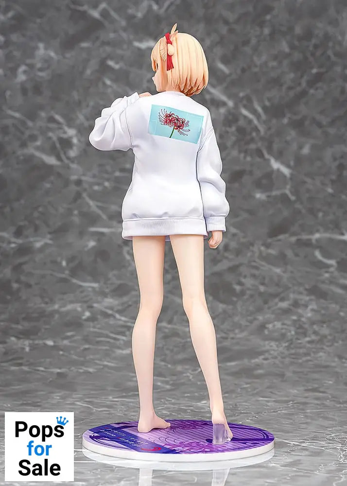 Lycoris Recoil PVC Statue 1/7 Chisato Nishikigi: Oversized Sweatshirt Ver. 25 cm
