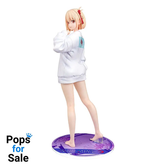 Lycoris Recoil PVC Statue 1/7 Chisato Nishikigi: Oversized Sweatshirt Ver. 25 cm