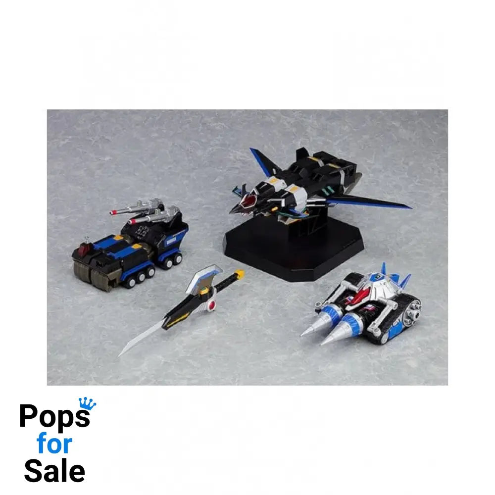 Max Combine DX Full Power Gridman (Initial Fighter Color) Vinyl Figure