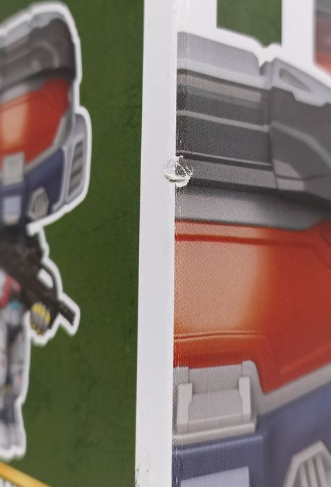 #24 Spartan Mark VII (with BR75 Battle Rifle) - Halo Box Damaged Funko POP