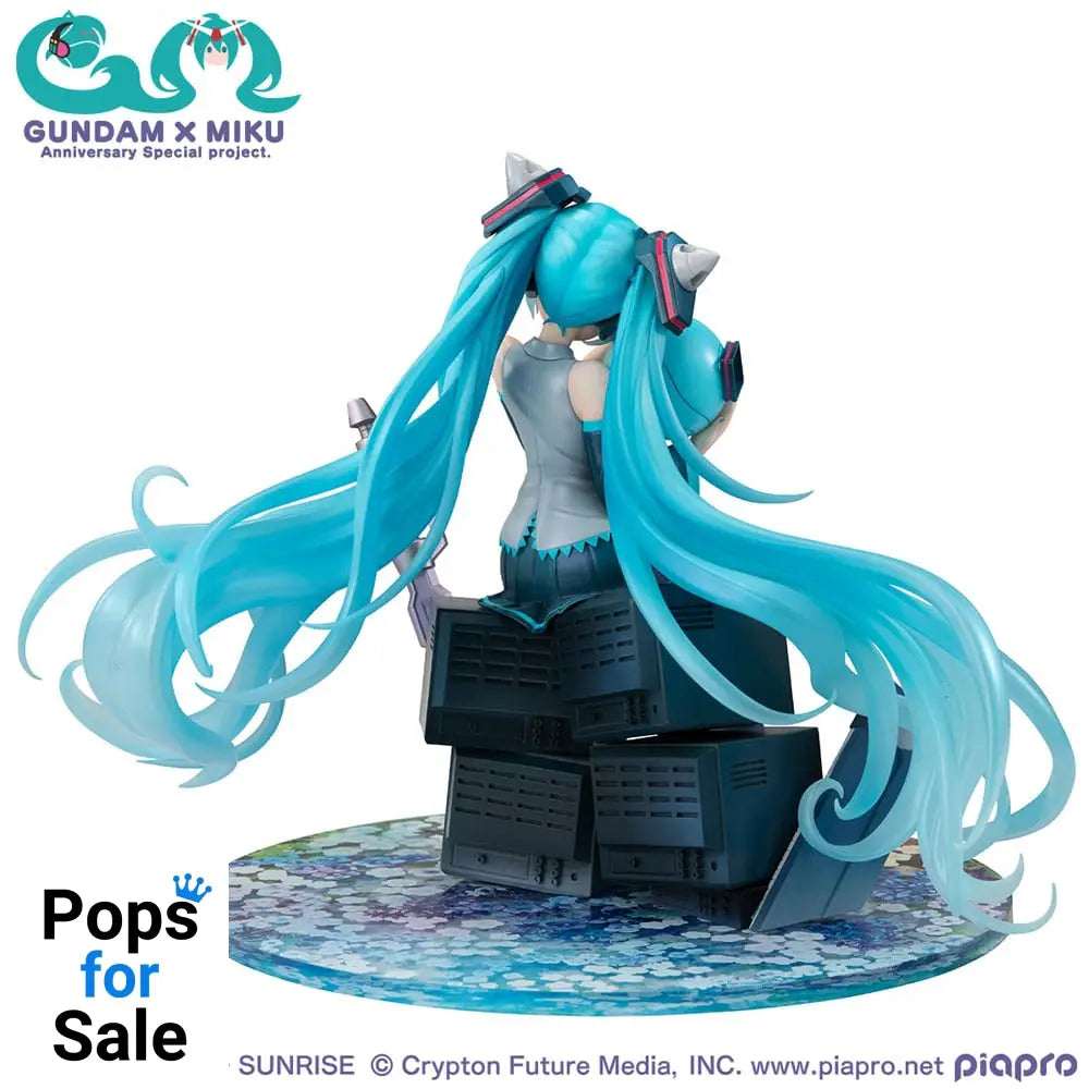 Mobile Suit Gundam x Hatsune Miku Lucrea PVC Statue Hatsune Miku x OO Gundam 45th Anniversary 17 cm