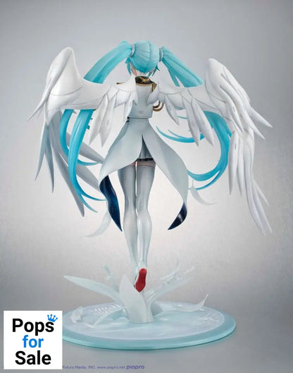 Mobile Suit Gundam x Hatsune Miku Lucrea PVC Statue Hatsune Miku x Wing Gundam Zero EW 45th Anniversary 27 cm Statues