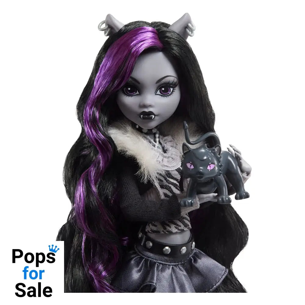 Monster High Reel Drama Doll Clawdeen Wolf in Black And White Dolls