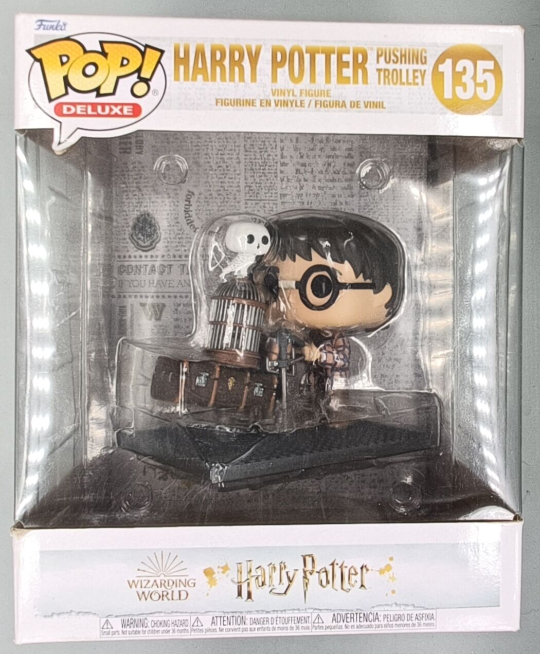 135 Harry Potter (Pushing Trolley) Deluxe Funko POP - Box Damaged