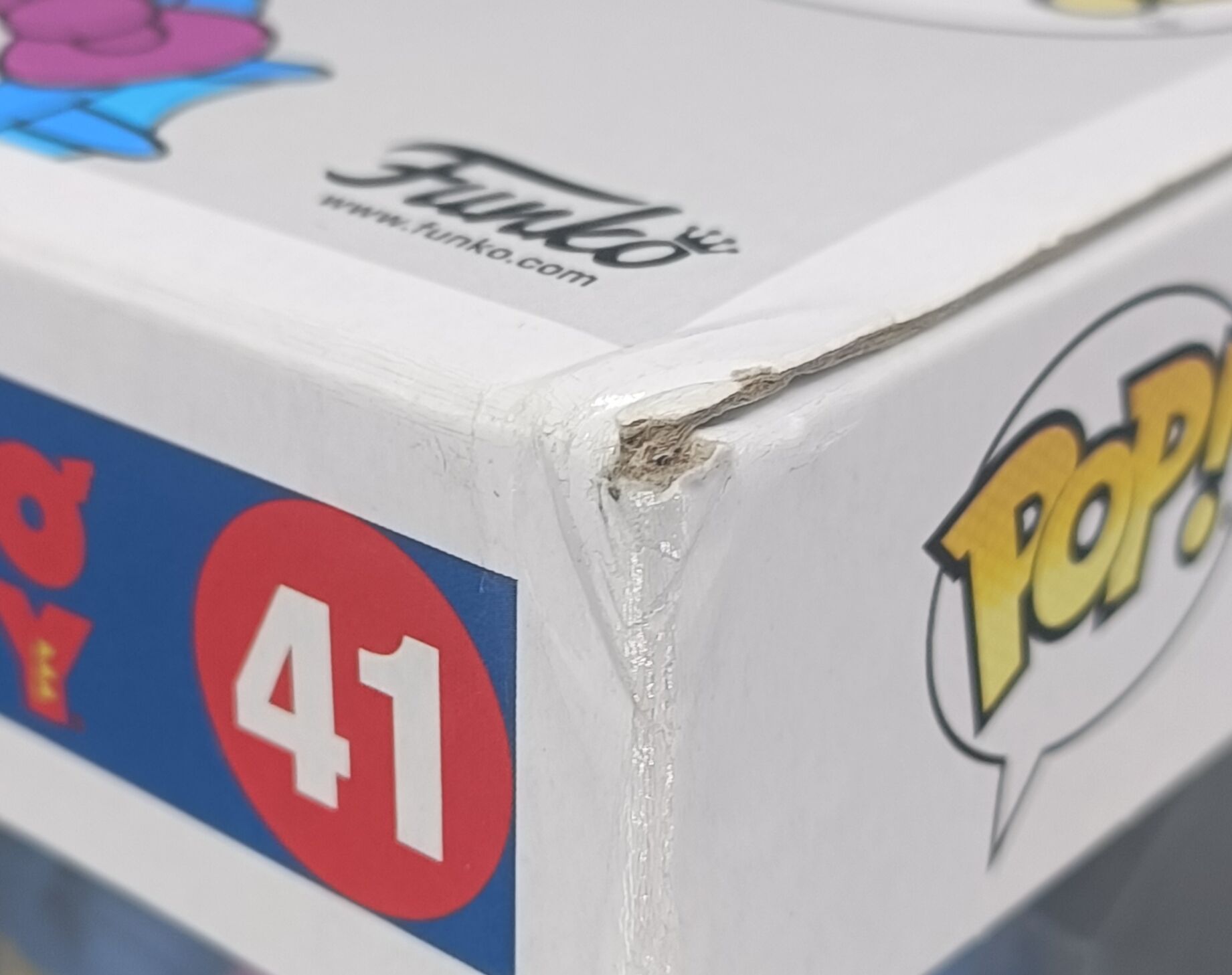 41 Hello Kitty (Sea) - Sanrio - Box Damaged Funko POP