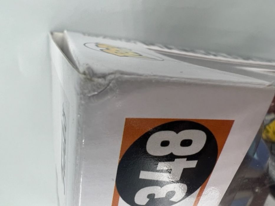 348 Heavy Infantry Mandalorian Star Wars The Mandalorian Funko POP - Box Damaged