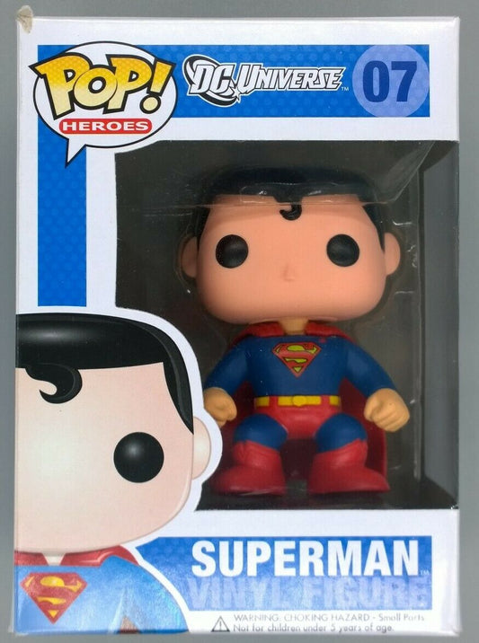 07 Superman (DC Universe) - Box Damaged Funko POP