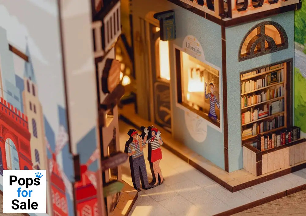 Paris Tiny Adventures Book Nook Mini Diorama 23 cm