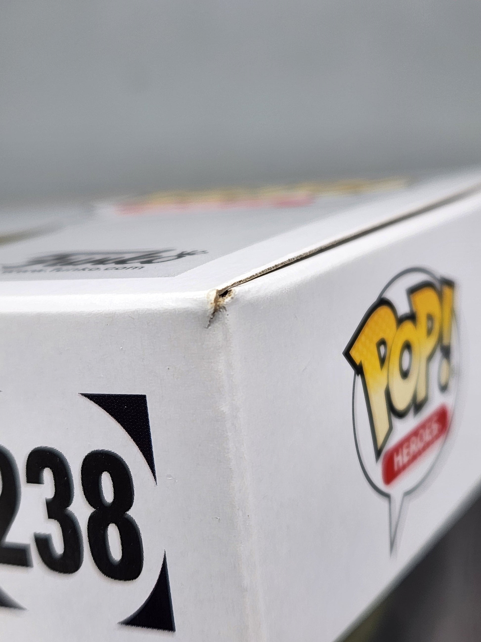 #238 Wonder Woman (from Flashpoint) - DC Super He Box Damaged Funko POP