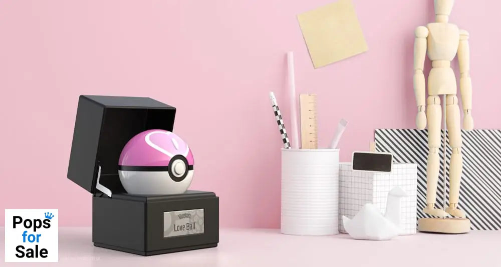 Pokémon Diecast Replica Love Ball Replicas