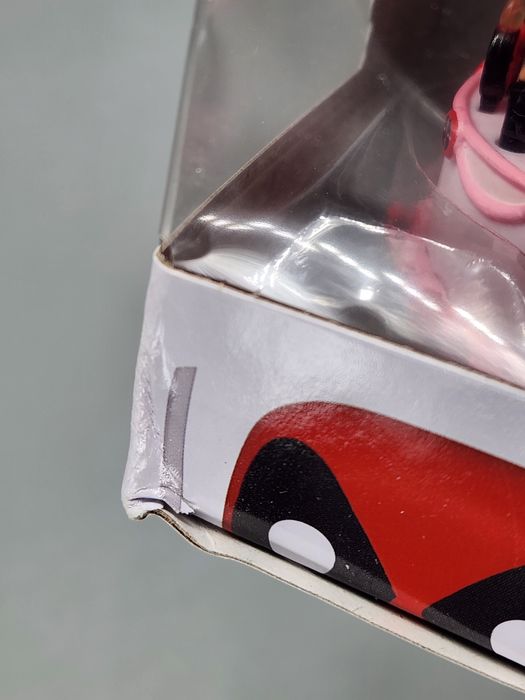 776 Deadpool (in Cake) - Marvel - Funko POP - Box Damaged