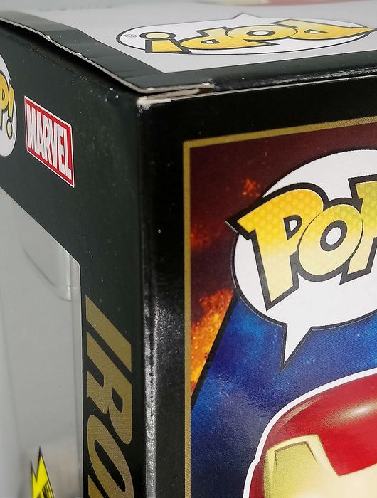 #380 Iron Man (Lights Up) Marvel Avengers Infinity Wa Box Damaged Funko POP