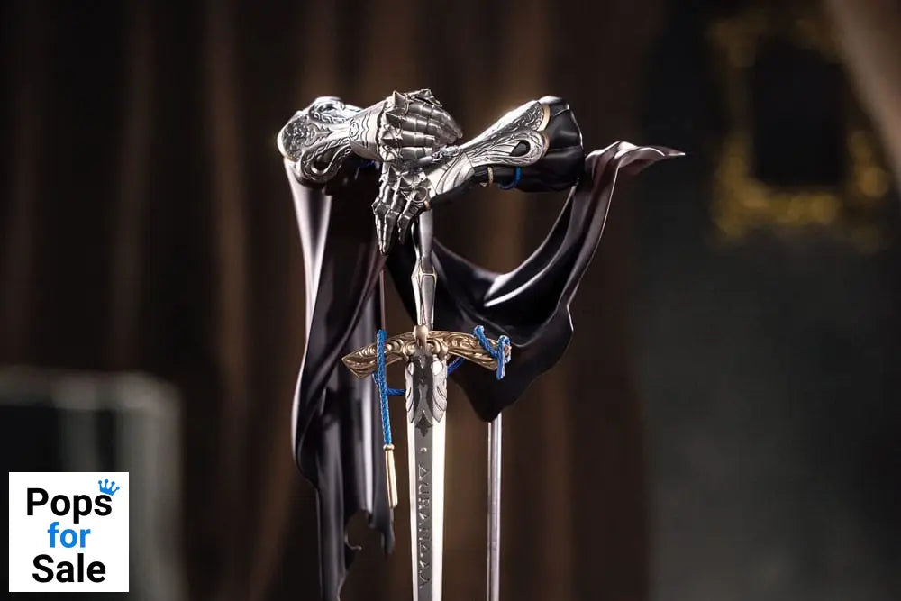 Reverse: 1999 Limepie Series PVC Statue Knight 17 cm