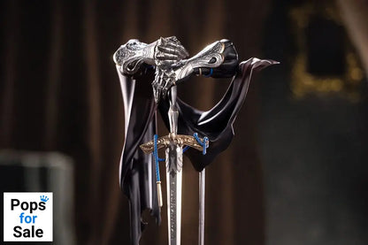 Reverse: 1999 Limepie Series PVC Statue Knight 17 cm