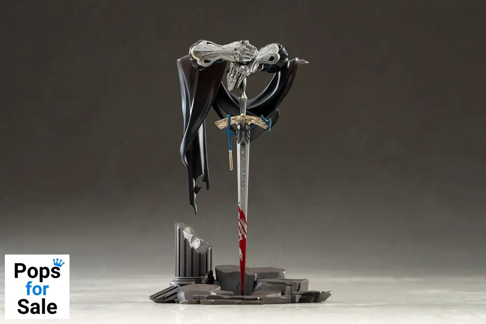 Reverse: 1999 Limepie Series PVC Statue Knight 17 cm