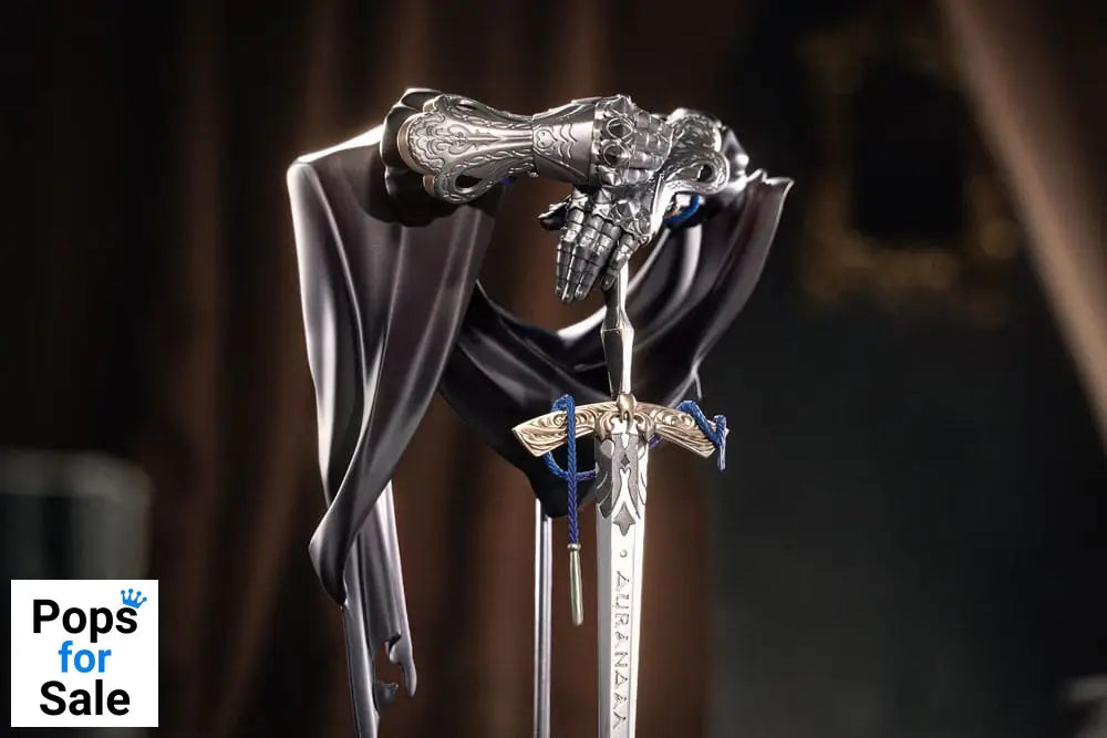 Reverse: 1999 Limepie Series PVC Statue Knight 17 cm