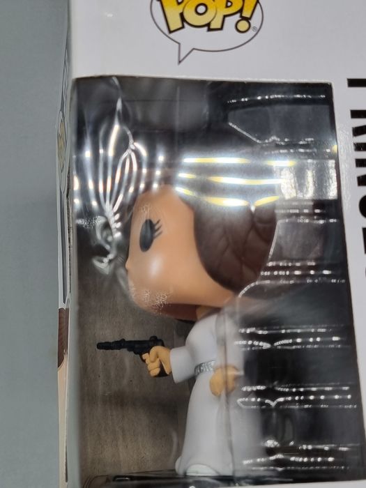 #04 Princess Leia - Star Wars - Box Damaged Funko POP
