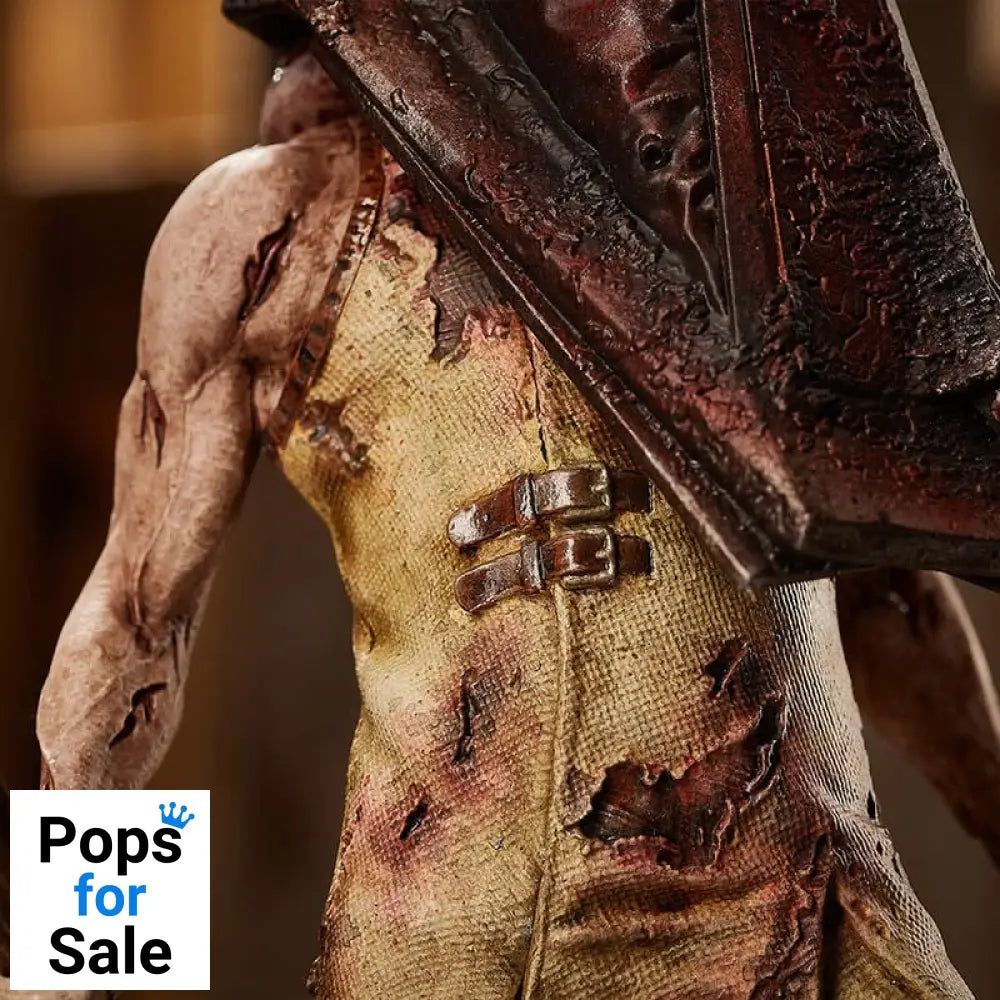 Silent Hill PVC Statue Red Pyramid Thing 30 cm