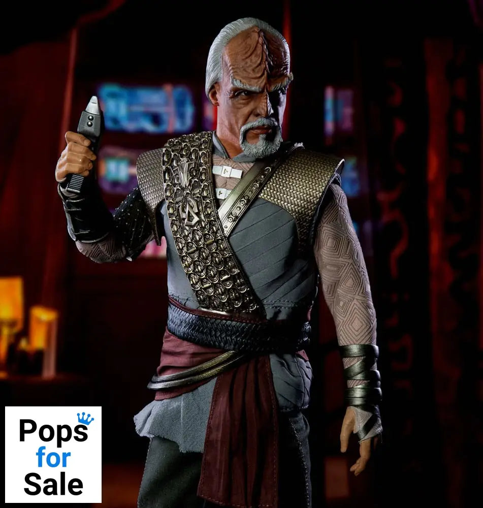 Star Trek: Picard Action Figure 1/6 Worf 30 cm