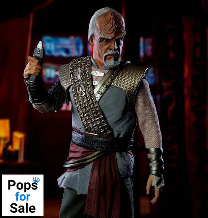 Star Trek: Picard Action Figure 1/6 Worf 30 cm