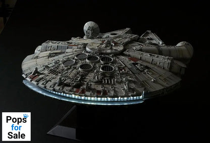 Star Wars Episode IV Perfect Grade Plastic Model Kit 1/72 Millennium Falcon 48 cm