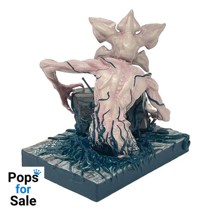 Stranger Things Netflix & Chill Gift Box