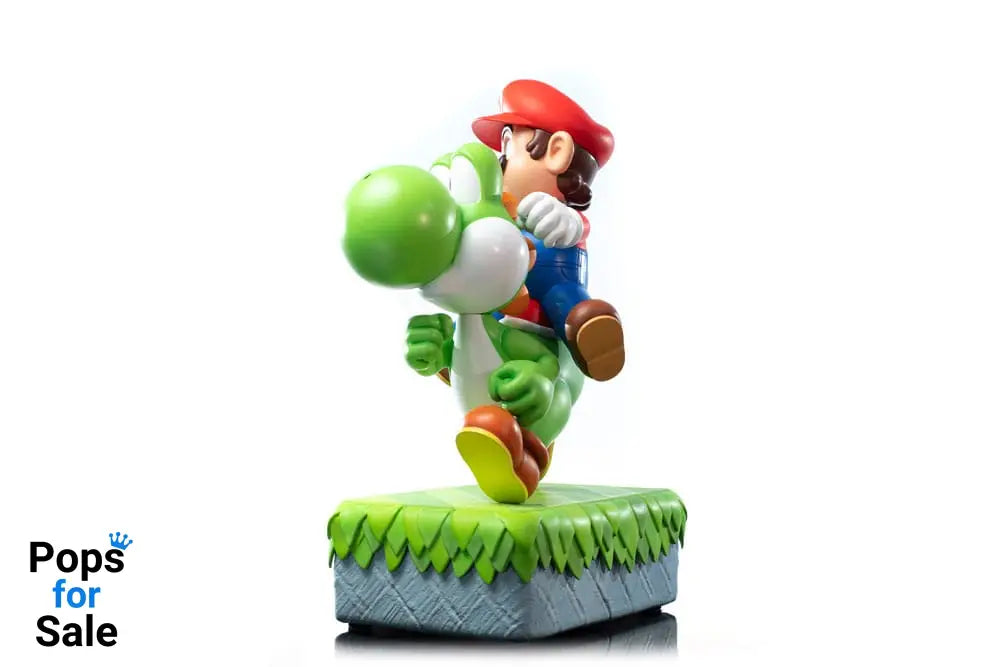 Super Mario Statue Mario & Yoshi 48 cm Statues