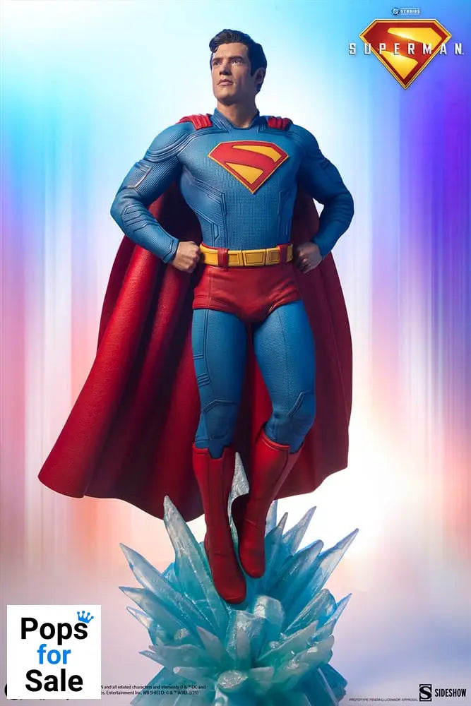 Superman (2025) Premium Format Statue Superman 61 cm