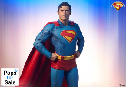 Superman (2025) Premium Format Statue Superman 61 cm