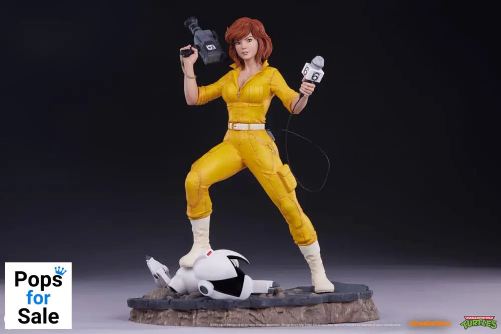 Teenage Mutant Ninja Turtles Premier Series Statue 1/4 April O’Neil 46 cm Statues