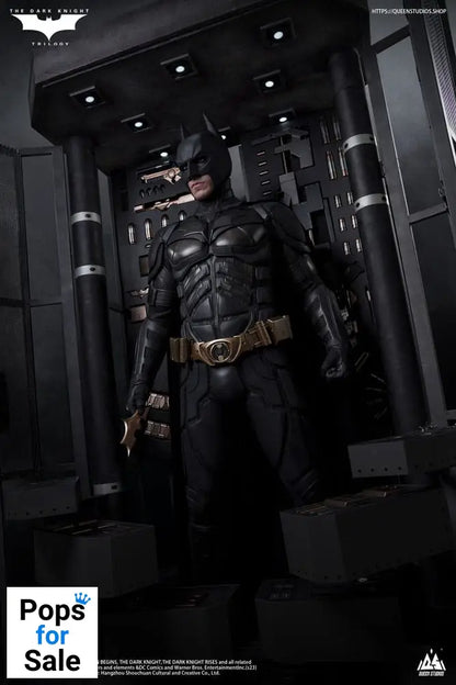 The Dark Knight Life-Size Statue Batman Ultimate Edition 207 cm