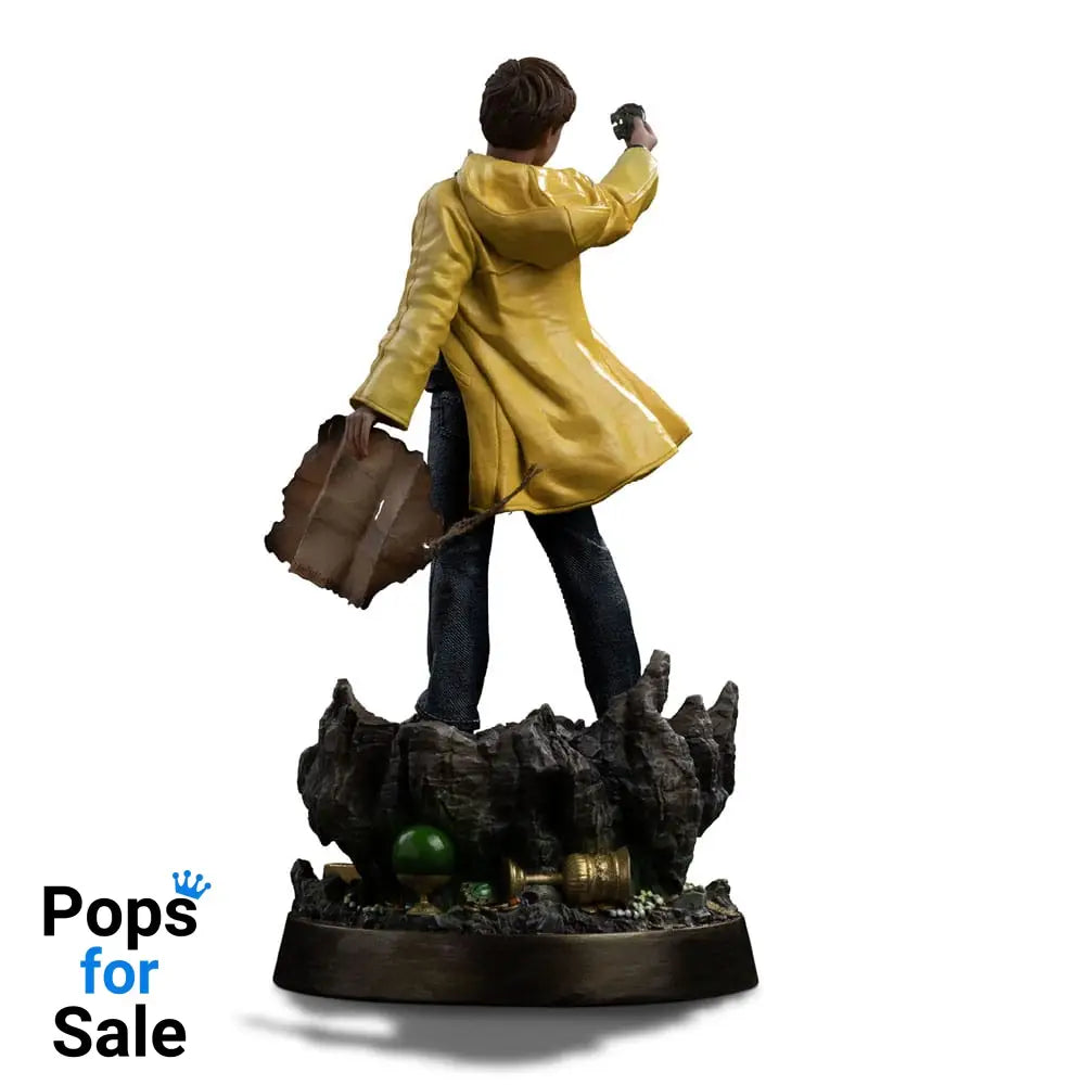 The Goonies Art Scale Statue 1/10 Mikey Walsh (40th anniversary) 21 cm